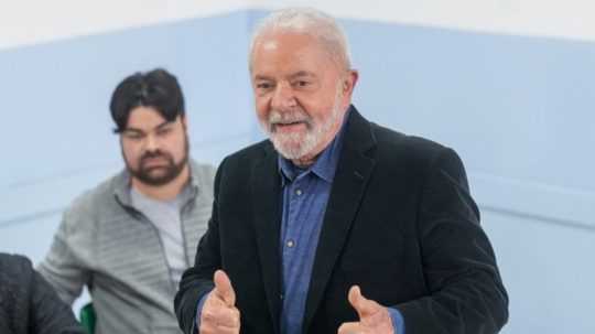 Na snímke ľavicový brazílsky exprezident Luiz Inácio Lula da Silva.