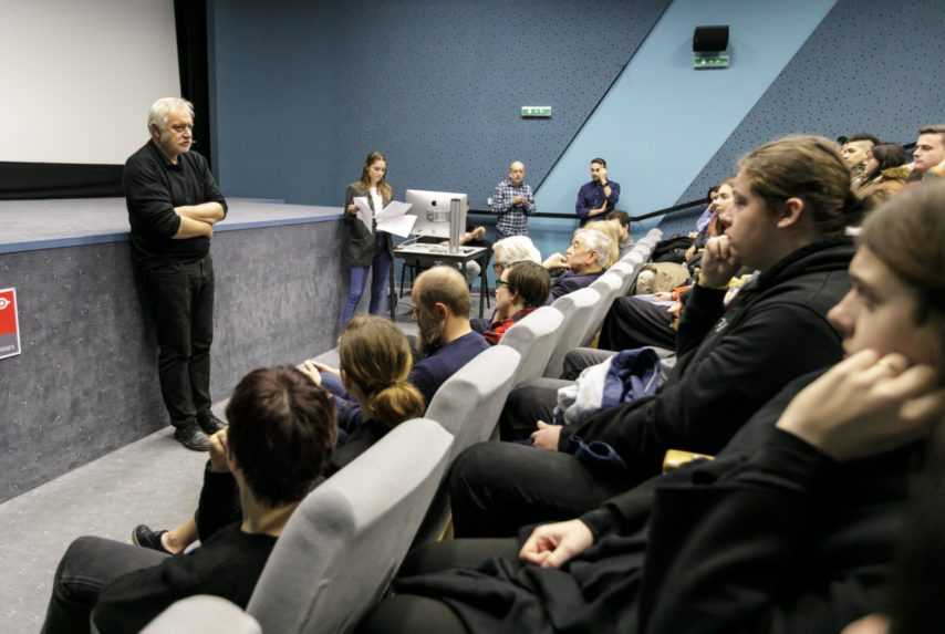 Na snímke vľavo režisér Martin Šulík.