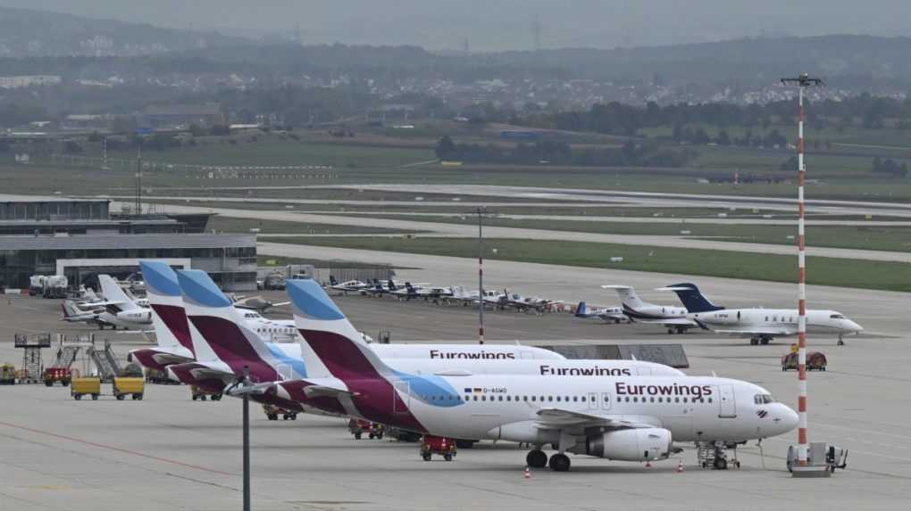 Pre štrajk pilotov nemecká spoločnosť Eurowings zrušila stovky letov