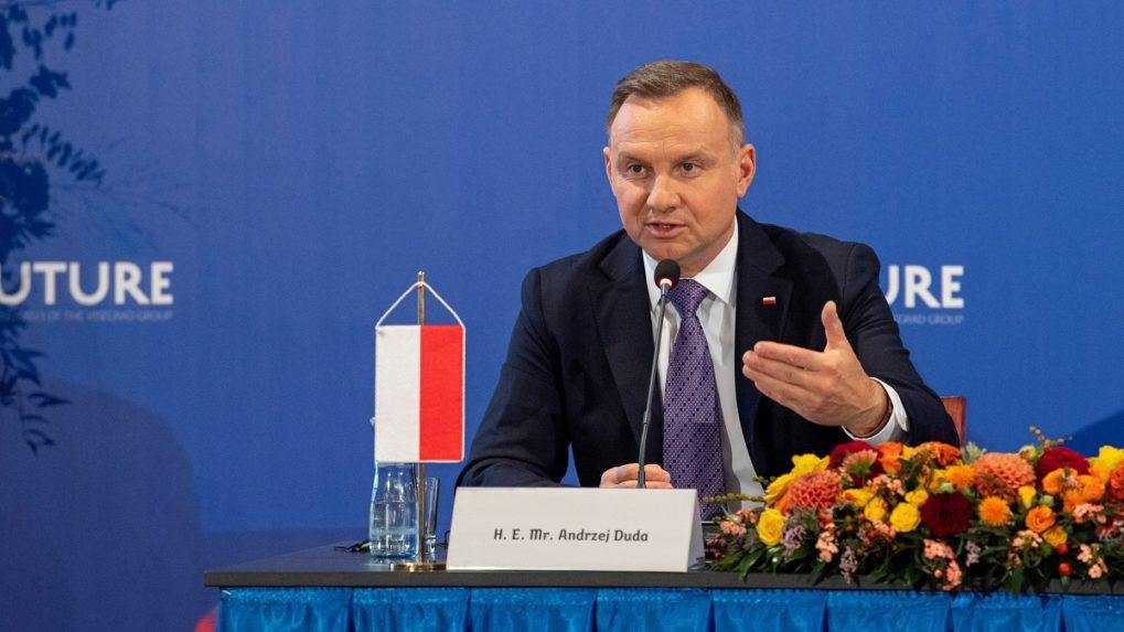 Na snímke je poľský prezident Andrzej Duda na tlačovej konferencii po stretnutí prezidentov krajín Vyšehradskej štvorky.