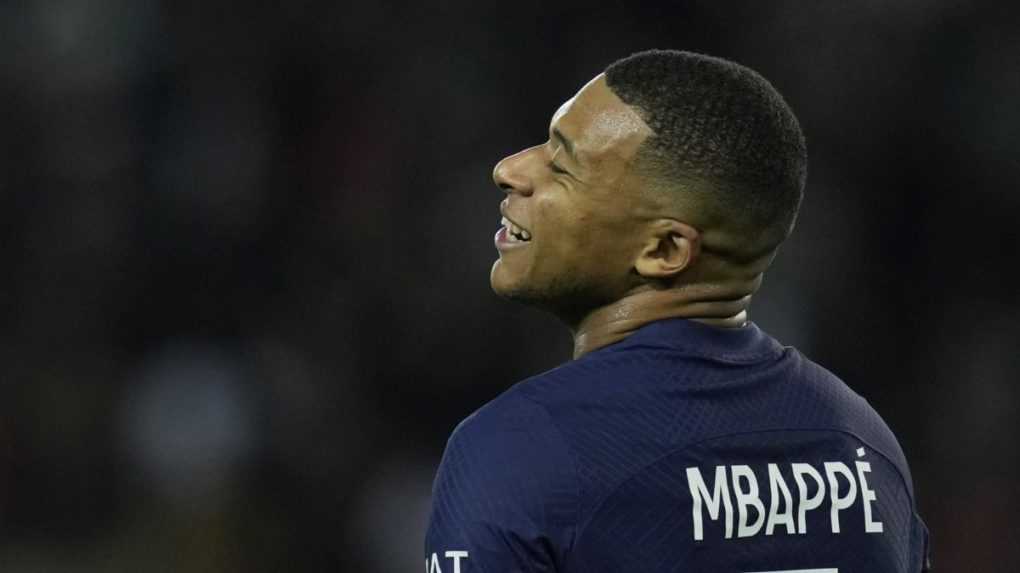 Mbappé sa po konštruktívnych rozhovoroch s klubom vrátil do tréningového procesu PSG