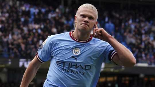 Futbalista Erling Haaland z Manchestru City.