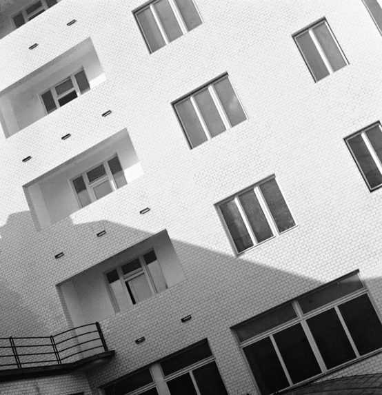 Na snímke Mestská sporiteľňa.