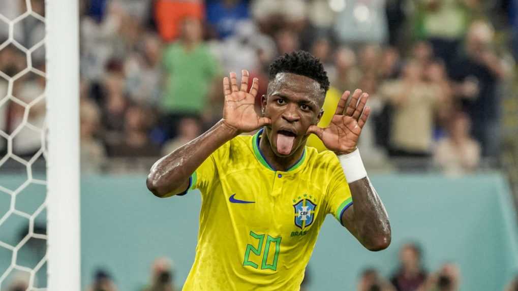 Brazílsky futbalista Vinicius Junior sa teší z gólu, ktorý rozhodca neuznal.