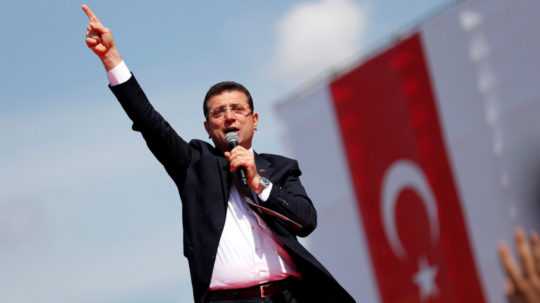 Na snímke primátor Istanbulu Ekrem Imamoglu.