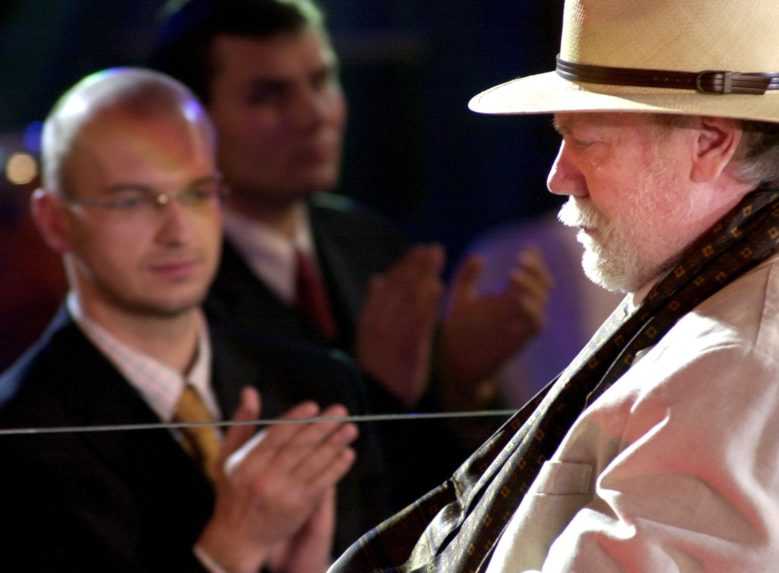 Na snímka je Pavol Mikulík zachytený počas galavečera Osobnosť televíznej obrazovky - OTO 2005.