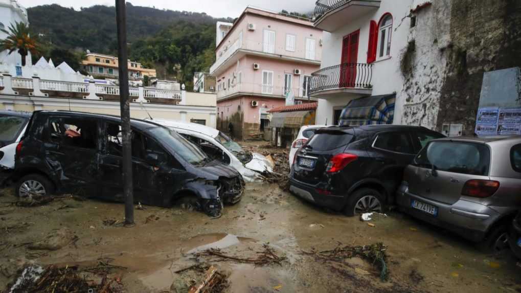 Záchranári našli ôsmu obeť zosuvov pôdy na talianskom ostrove