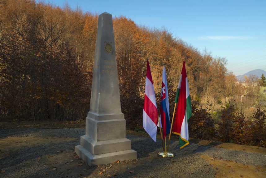 Pamätník maďarského básnika Sándora Petõfiho na Wilec hôrke v Prešove.