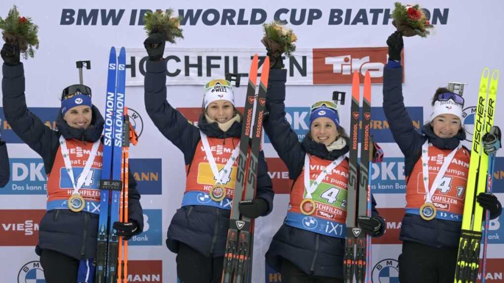 Biatlon: Francúzky triumfovali v nedeľnej štafete žien