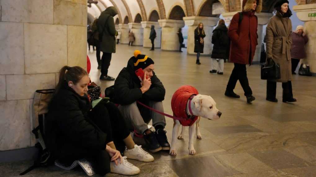 V Kyjeve sa po polnoci rozoznel poplach