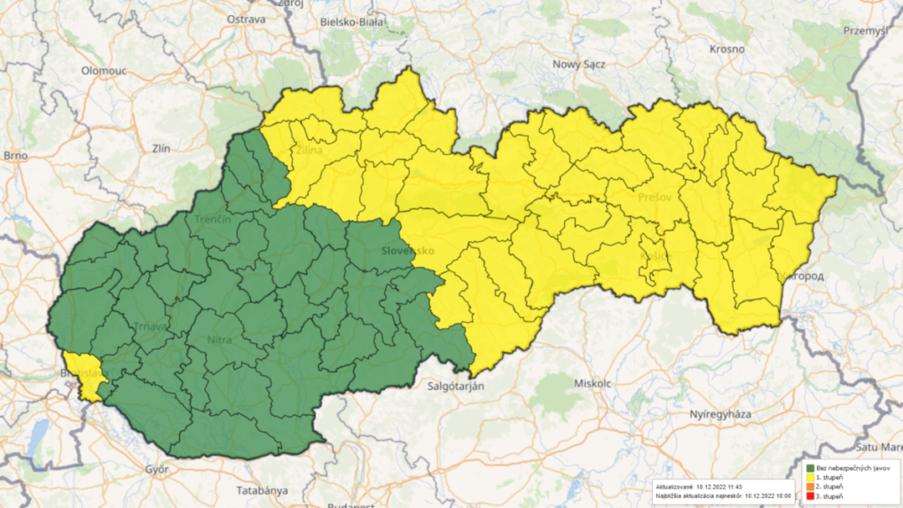 Mapka meteorologických výstrah na území Slovenska na sobotu.