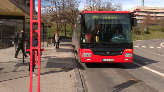 Na snímke autobus linky 39 v Bratislave.