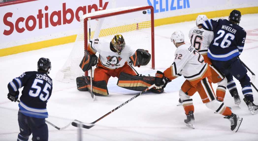 NHL: Anaheim prehral, Regenda s mínusovým bodom