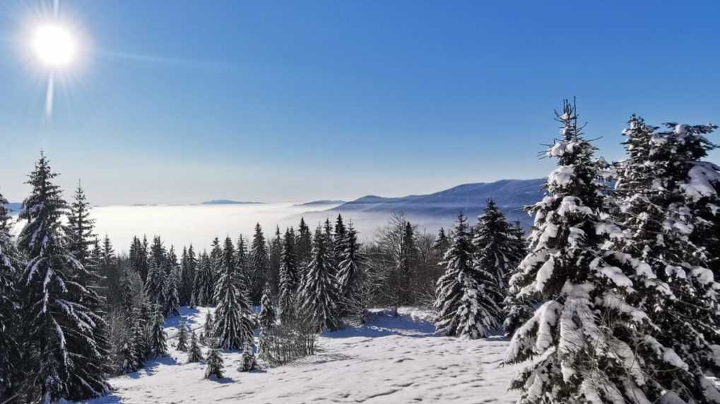 Teplé počasie bude pokračovať, informuje SHMÚ