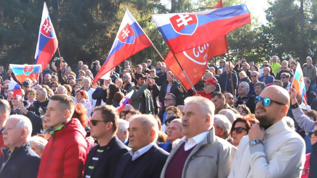 Smer-SD dostal pokutu v súvislosti s protestom v čase protipandemických opatrení