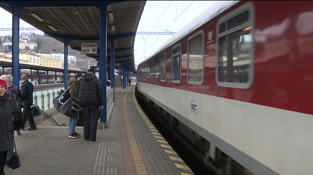 Cez sviatky sa posilnia niektoré vlakové a autobusové spoje