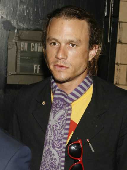 Heath Ledger prichádza na módnu šou počas týždňa módy 10. januára 2007 v New Yorku.