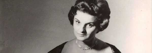 Na archívnej snímke speváčka Melánia Olláryová.