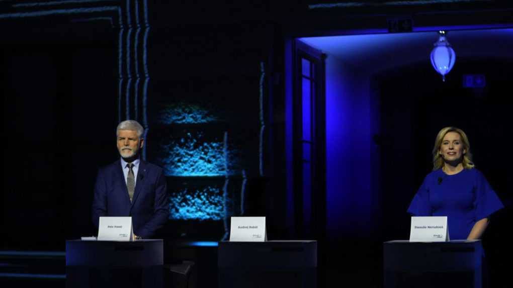 Prezidentskí kandidáti Danuše Nerudová (vpravo) a Petr Pavel.