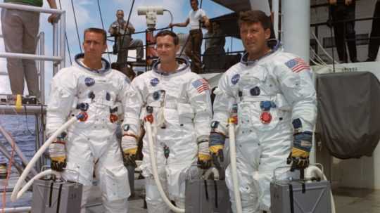 Na snímke posádka vesmírnej lode Apollo 7. Zľava Walter Cunningham, Don Eisele a Walter Schilla.