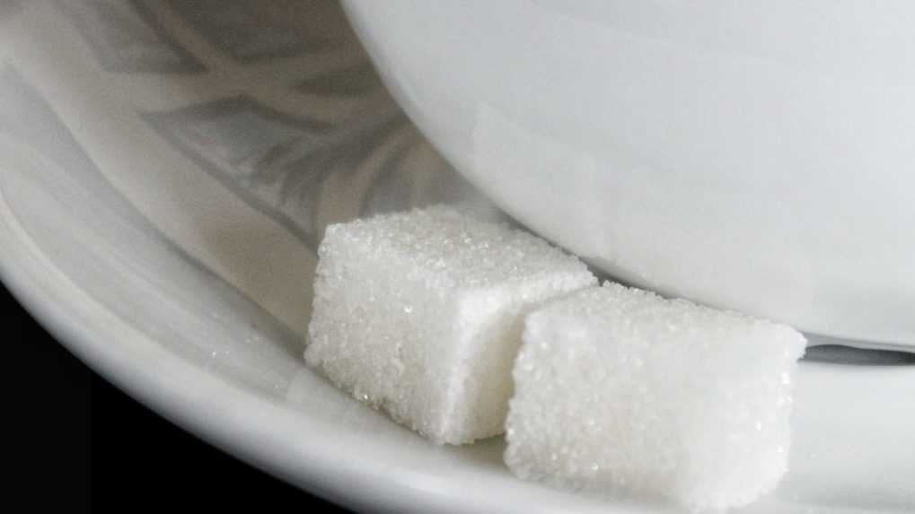 Ilustračná snímka kockového cukru.