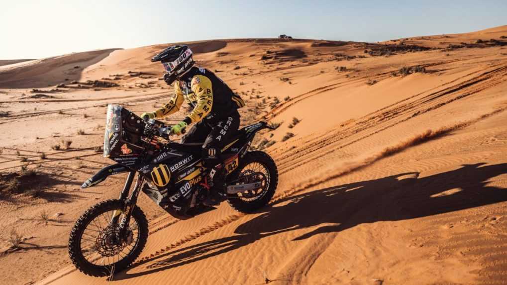 Slovenský pretekár Štefan Svitko v šiestej etape Rely Dakar.