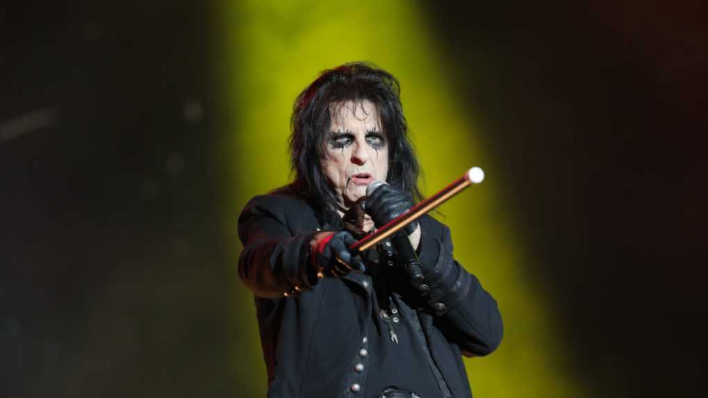 Na snímke americký rockový spevák Alice Cooper.