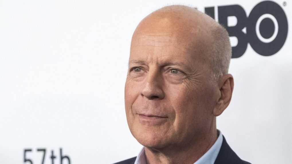 Americký herec Bruce Willis trpí demenciou, jeho zdravotný stav sa zhoršil