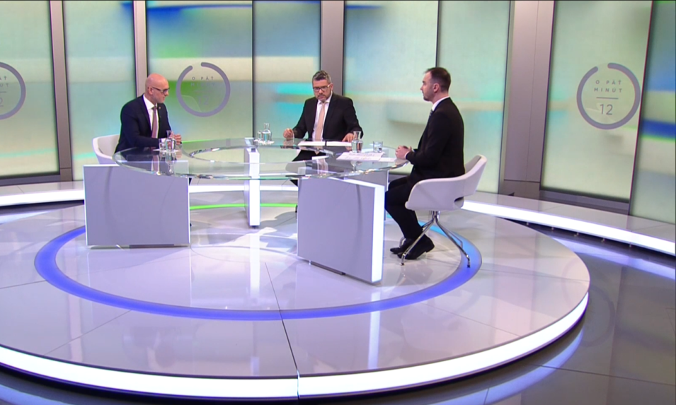 V relácii o päť minút 12 5. februára diskutovali Branislav Gröhling (SaS) (vľavo) a Michal Šipoš (OĽANO).