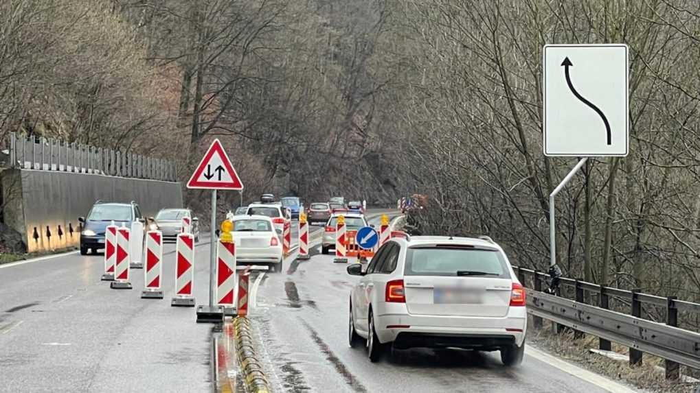 Pri Strečne sa začínajú dopravné obmedzenia: Polícia očakáva rozsiahle kolóny