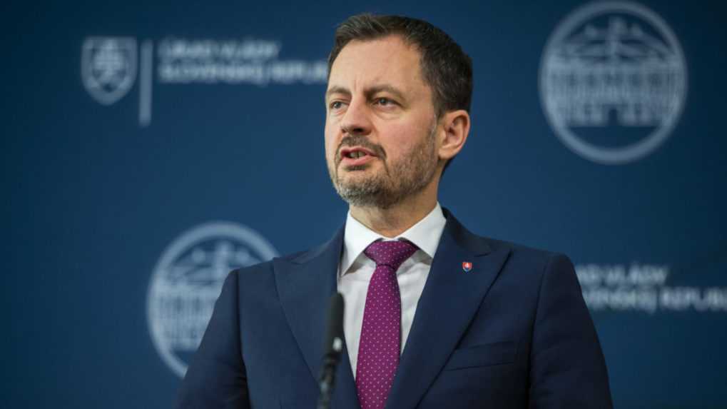 Na snímke dočasne poverený predseda vlády SR Eduard Heger (OĽANO).