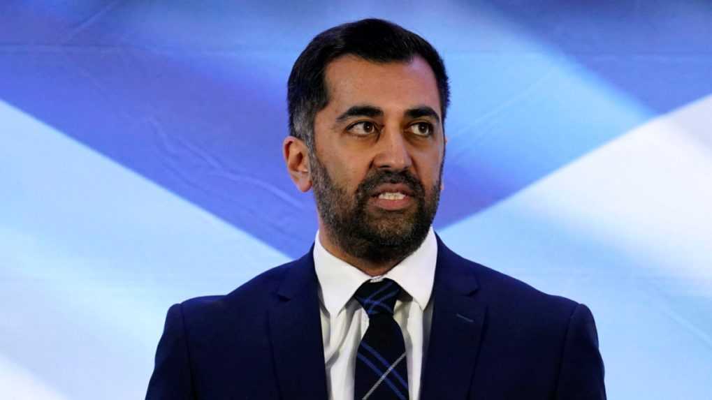 Škótska národná strana má nového lídra. Je ním Humza Yousaf