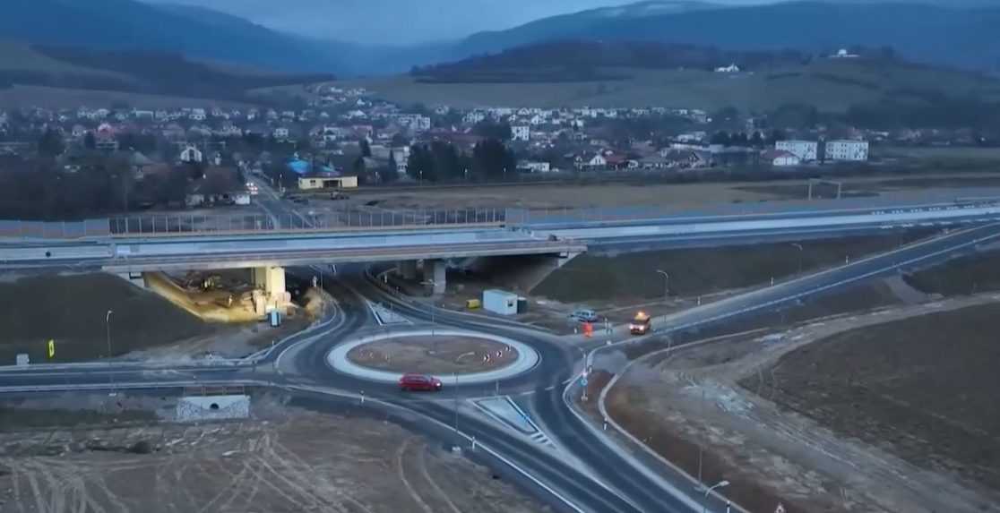 Obchvat na R2 stavali takmer 20 rokov. Pre vážny problém na jednom z mostov museli úsek zatvoriť