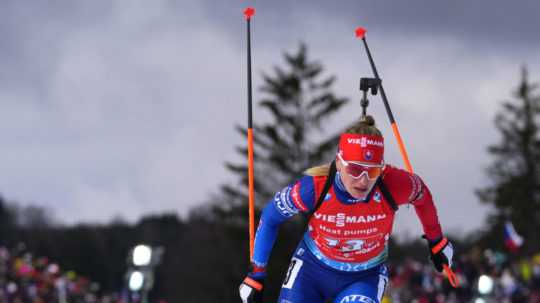 Na snímke slovenská reprezentantka Paulína Bátovská Fialková na trati v súťaži 4x6 zmiešaných štafiet Svetového pohára v biatlone v Novom Měste na Moravě v nedeľu 5. marca 2023.