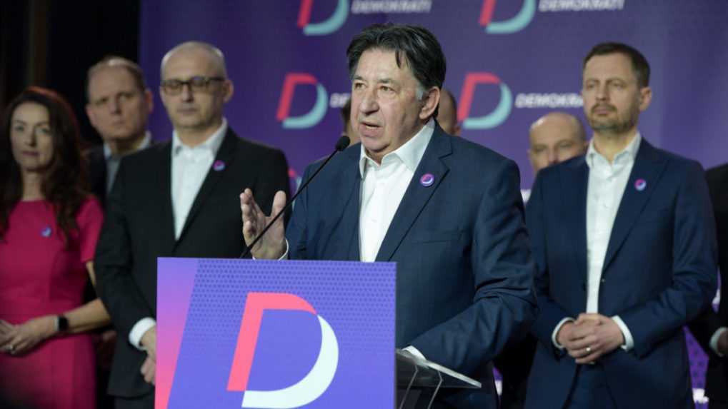 Heger predstavil stranu Demokrati. V tíme má štyroch ministrov a viacero známych tvárí