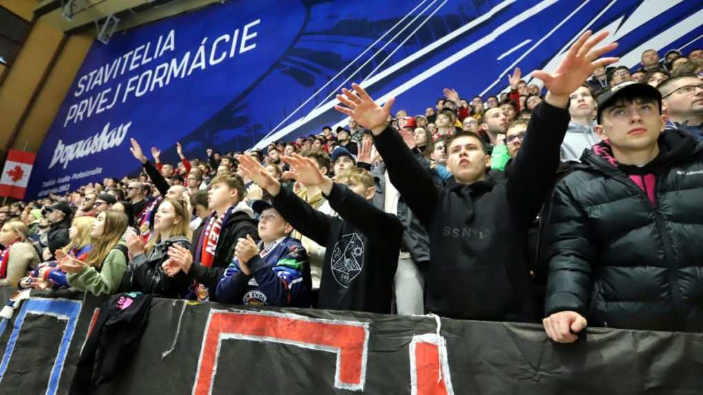 Fanúšikovia Zvolena počas semifinále play off hokejovej Tipos extraligy.