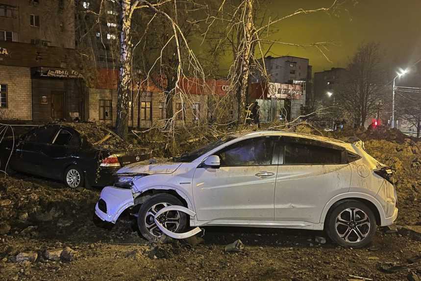 V meste Belgorod našli bombu, zhodilo ju tam ruské lietadlo. Evakuovať musia vyše tritisíc obyvateľov