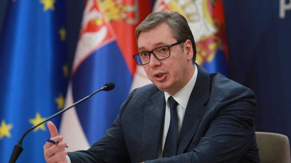 Srbsko obnoví povinnú vojenskú službu, uviedol prezident Vučič