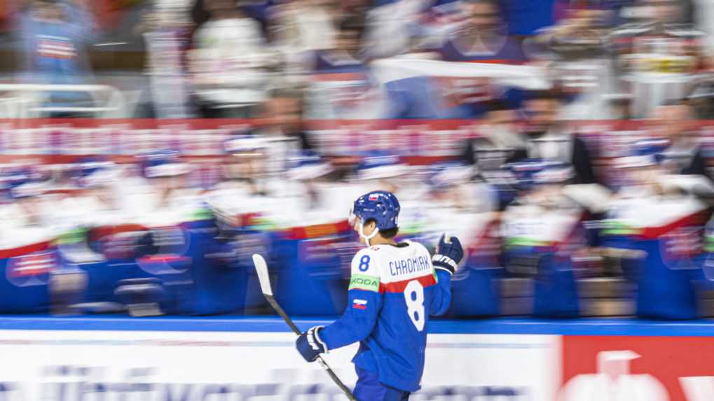 Chromiak oslavuje gól po samostatnom nájazde