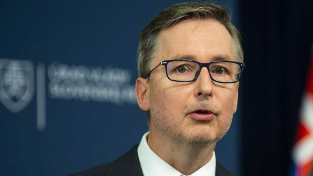 Minister hospodárstva Peter Dovhun.
