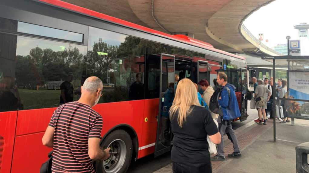 Čiernych pasažierov v MHD ubúda. Takéto sú pokuty v jednotlivých krajských mestách