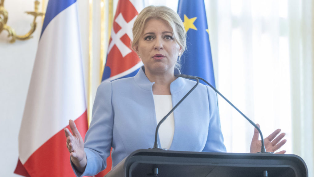 Zuzana Čaputová počas spoločného vyhlásenia prezidentov Slovenska a Francúzska.