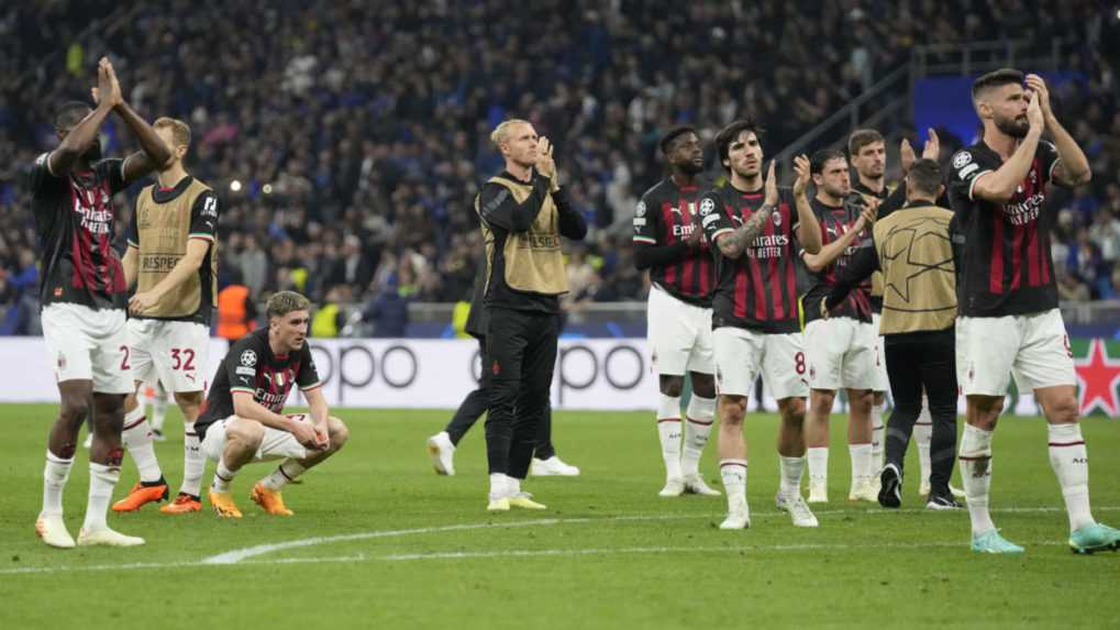 Na snímke hráči AC Miláno.