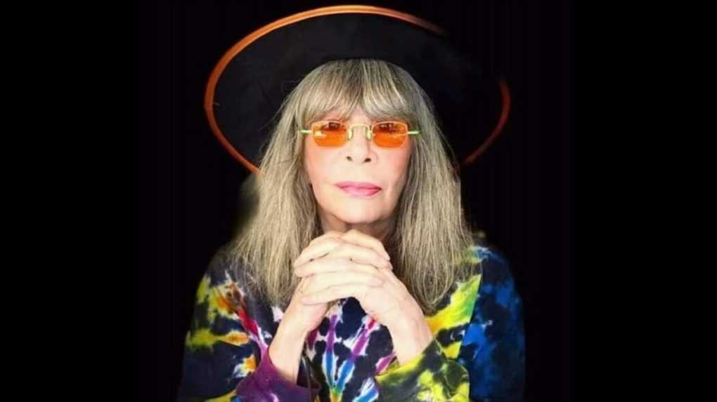 Zomrela brazílska rocková speváčka a skladateľka Rita Lee (†75)