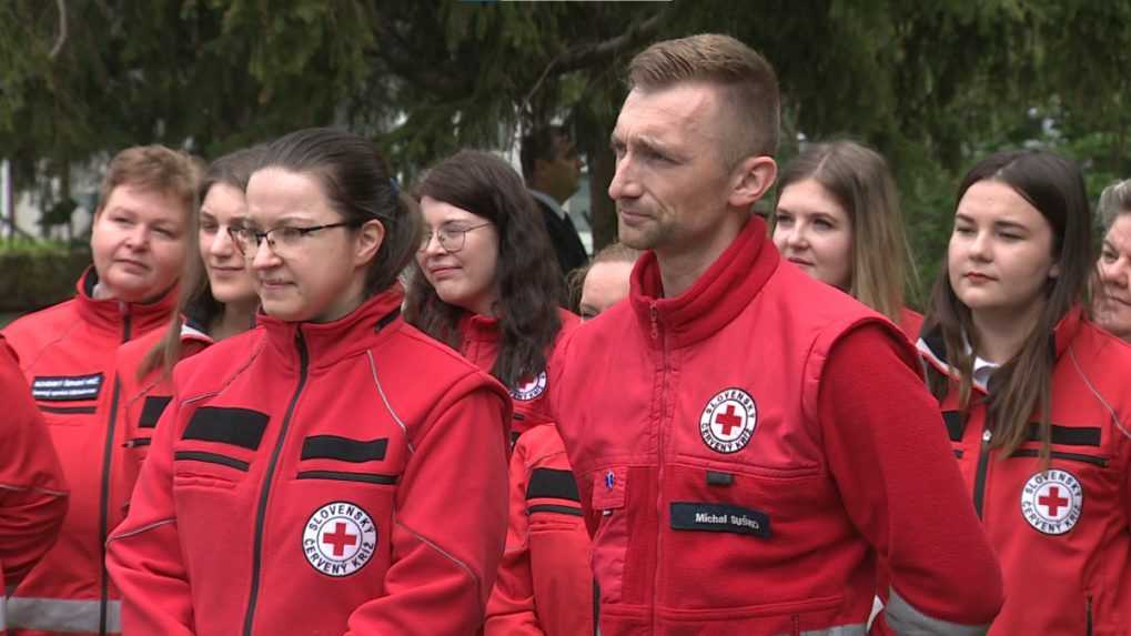 Dobrovoľníci Červeného kríža zasahujú pri rôznych nehodách. Ich prácu ocenila aj prezidentka Čaputová