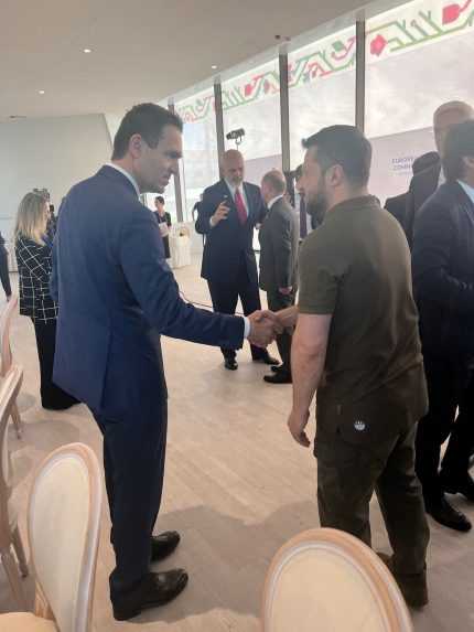 Na snímke slovenský premiér Ľudovít Ódor a ukrajinský prezident Volodymyr Zelenskyj.