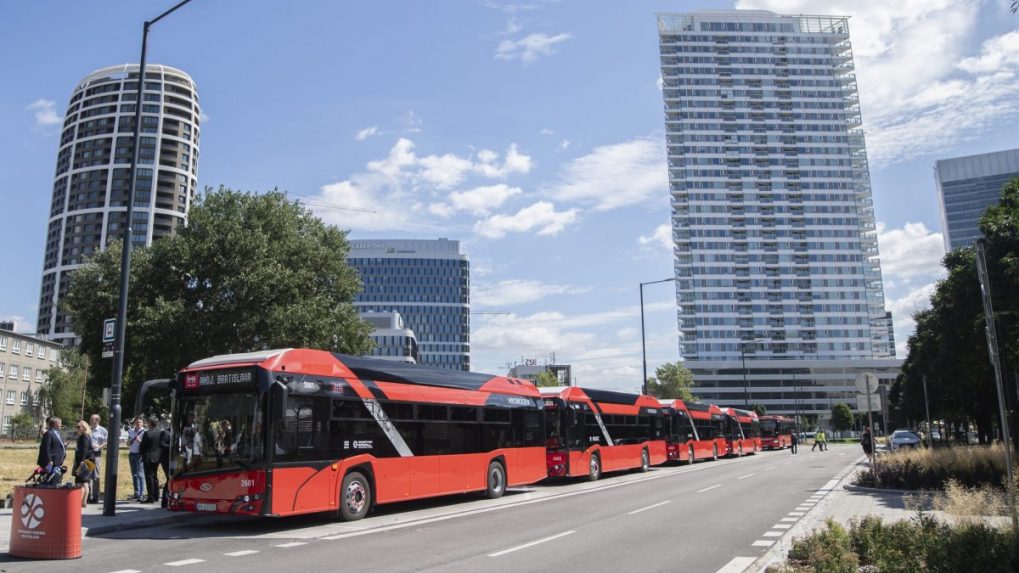 Prvé štyri vodíkové autobusy začnú premávať 1. augusta.