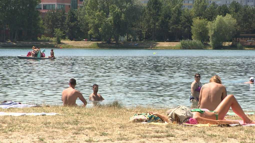 Pre horúčavy skončili v nemocniciach desiatky pacientov. Horúcim dňom ešte neodzvonilo