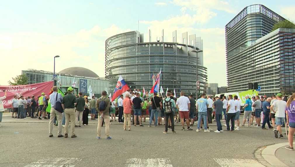 Farmári sa búria proti novému zákonu. Tvrdia, že zapríčiní vyľudnenie vidieka