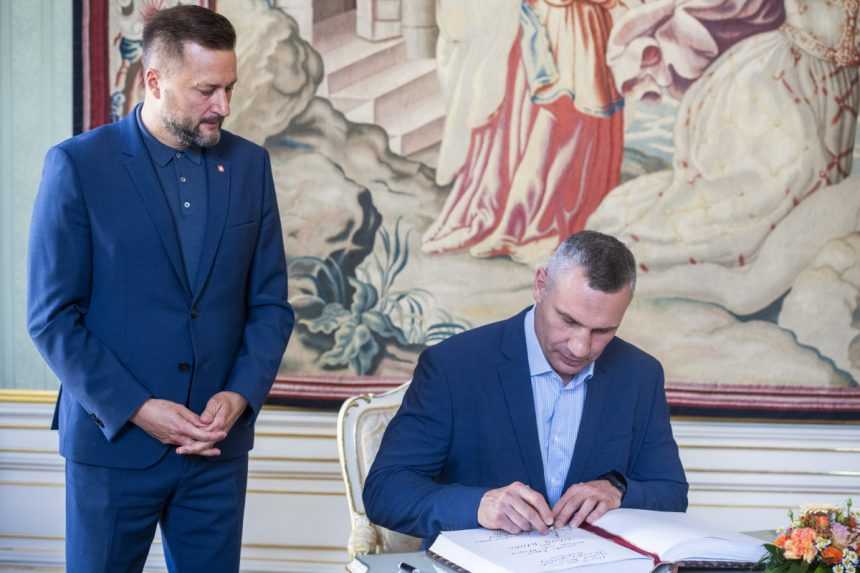 Starosta Kyjeva Vitalij Kličko navštívil Bratislavu, rokoval s primátorom Matúšom Vallom